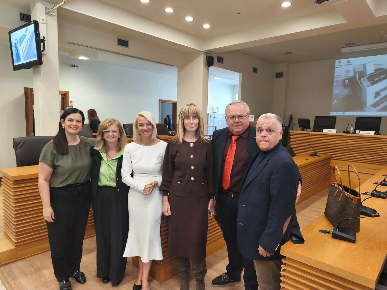 Κοζάνη: Ημερίδα για καρδιαγγειακά και εγκεφαλικά – Η αναφορά της Καπάτου στη ΜΑΦ του Μαμάτσειου 8 Κοζάνη: Ημερίδα για καρδιαγγειακά και εγκεφαλικά – Η αναφορά της Καπάτου στη ΜΑΦ του Μαμάτσειου