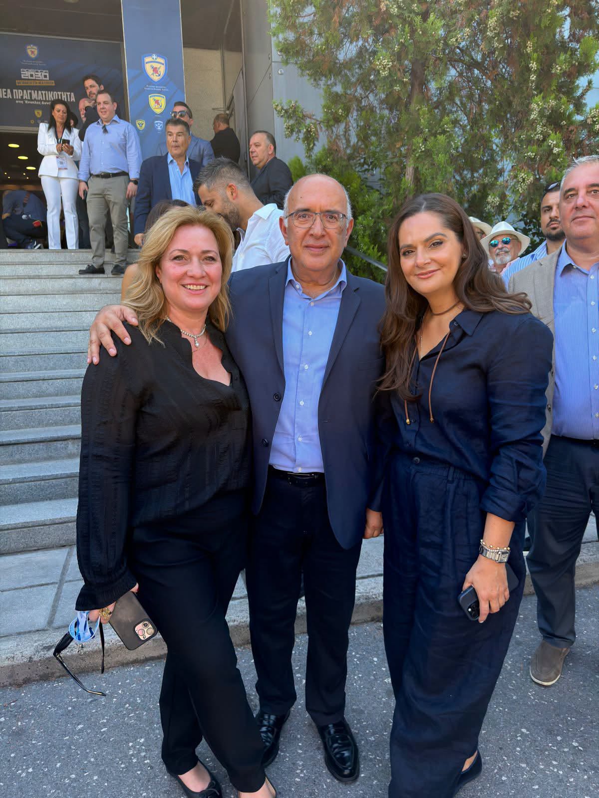 Υλικό από την ανάρτηση του Μιχάλη Παπαδόπουλου