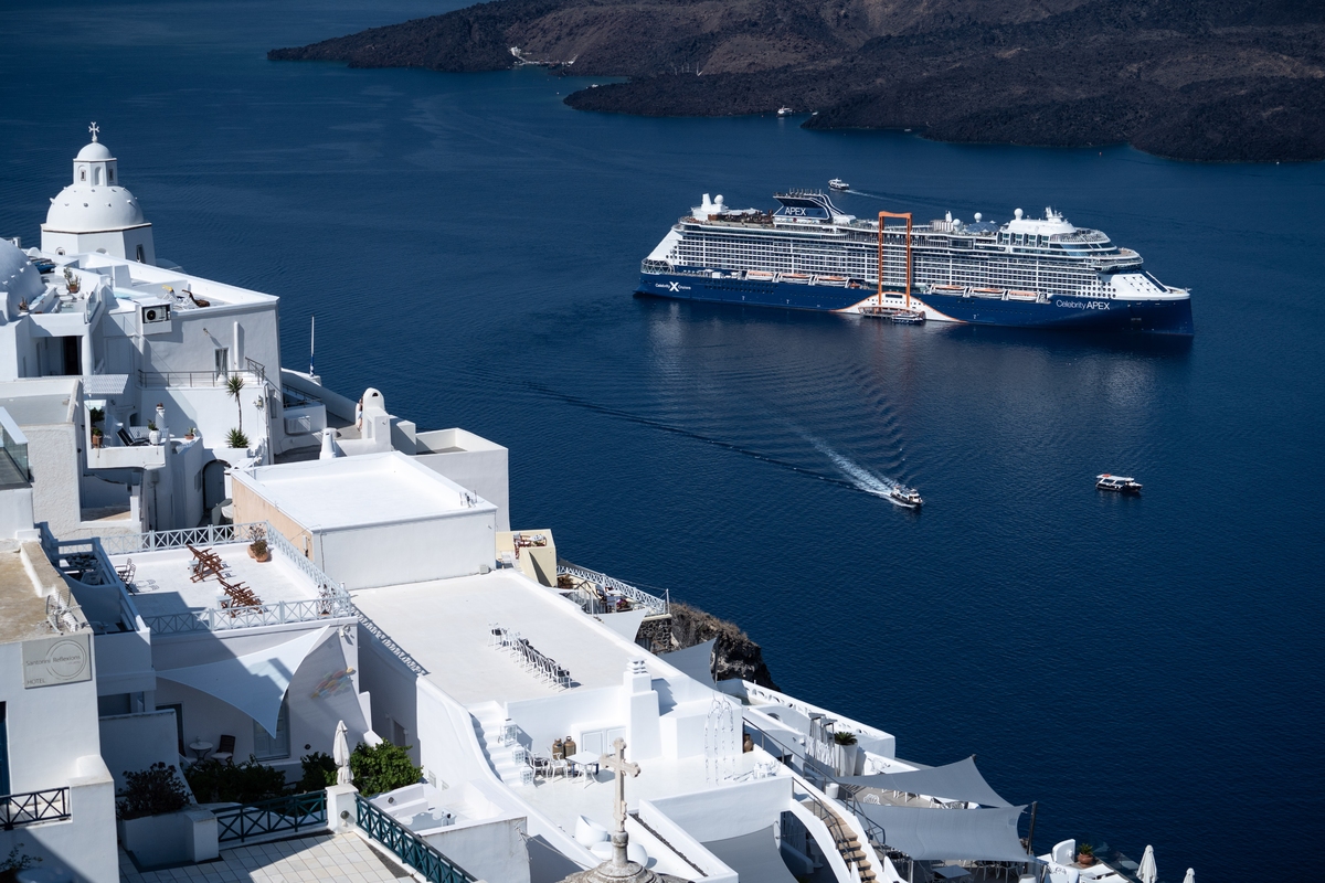 Υπερτουρισμός: Οι ευρωπαϊκές πόλεις που «πνίγονται» από τουρίστες - Τι συμβαίνει στην Ελλάδα