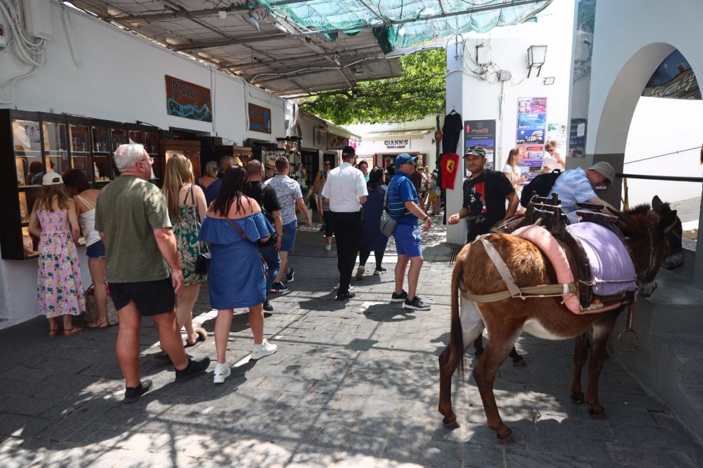 Τουρισμός: Πόσοι τουρίστες ήρθαν, από ποιες χώρες και πόσα λεφτά ξόδεψαν