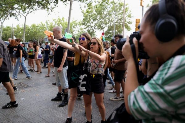 Υπερτουρισμός, η λέξη-καραμέλα του καλοκαιριού: Πώς η Νότια Ευρώπη «σιχάθηκε» τους τουρίστες