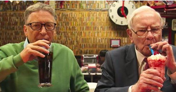 Γουόρεν Μπάφετ: Πόσο πλουσιότερος θα ήταν από τον Έλον Μασκ... αν δεν δώριζε τις μετοχές του 7 Γουόρεν Μπάφετ: Πόσο πλουσιότερος θα ήταν από τον Έλον Μασκ... αν δεν δώριζε τις μετοχές του