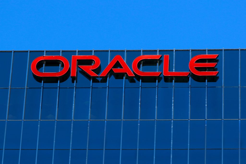Oracle: Εκτίναξη μετοχής σε ύψος ρεκόρ - Πόσο πλουσιότερος έγινε ο Έλισον 3 Oracle