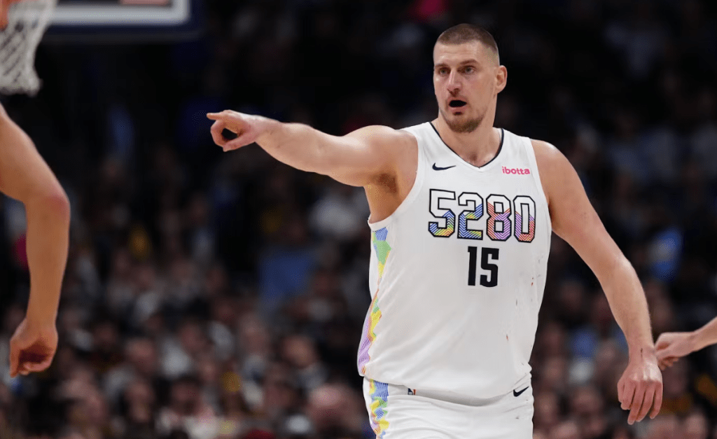 Οι πιο ακριβοπληρωμένοι παίκτες του NBA για τη σεζόν - Πόσα παίρνει ο Greek Freak 5 Οι πιο ακριβοπληρωμένοι παίκτες του NBA για τη σεζόν - Πόσα παίρνει ο Greek Freak