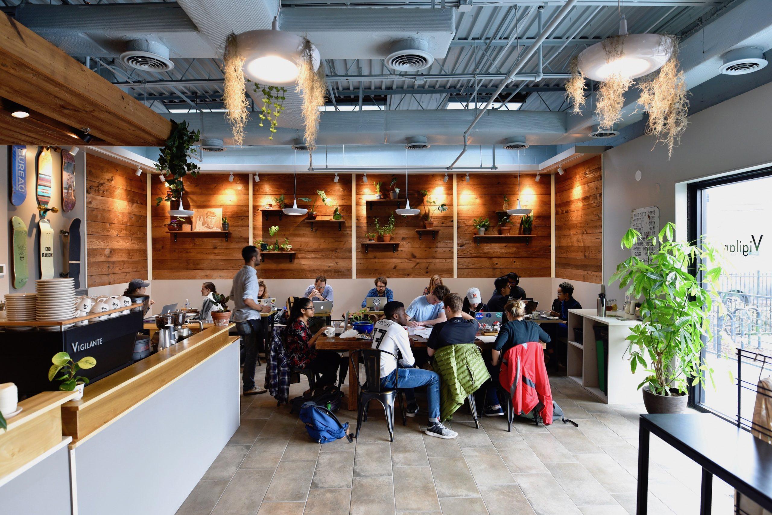 Ψήνονται... προβλήματα στον καφέ - Το πλήγμα από τους δασμούς Τραμπ 3 καφές