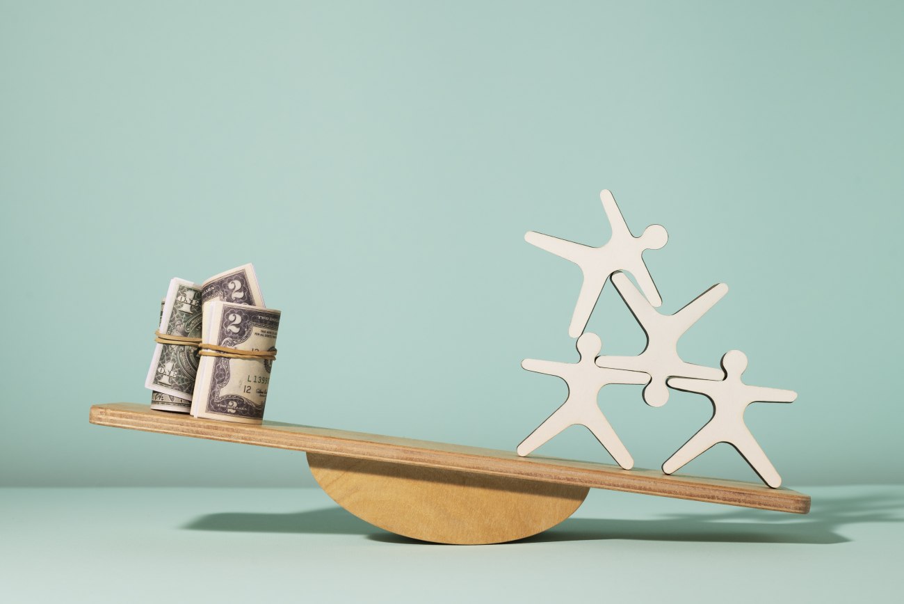 Oι ανισότητες του πλούτου στην Ευρώπη: Μεγαλώνει η ψαλίδα φτωχών-πλούσιων στην Ελλάδα 3 Oι ανισότητες του πλούτου στην Ευρώπη: Μεγαλώνει η ψαλίδα φτωχών-πλούσιων στην Ελλάδα