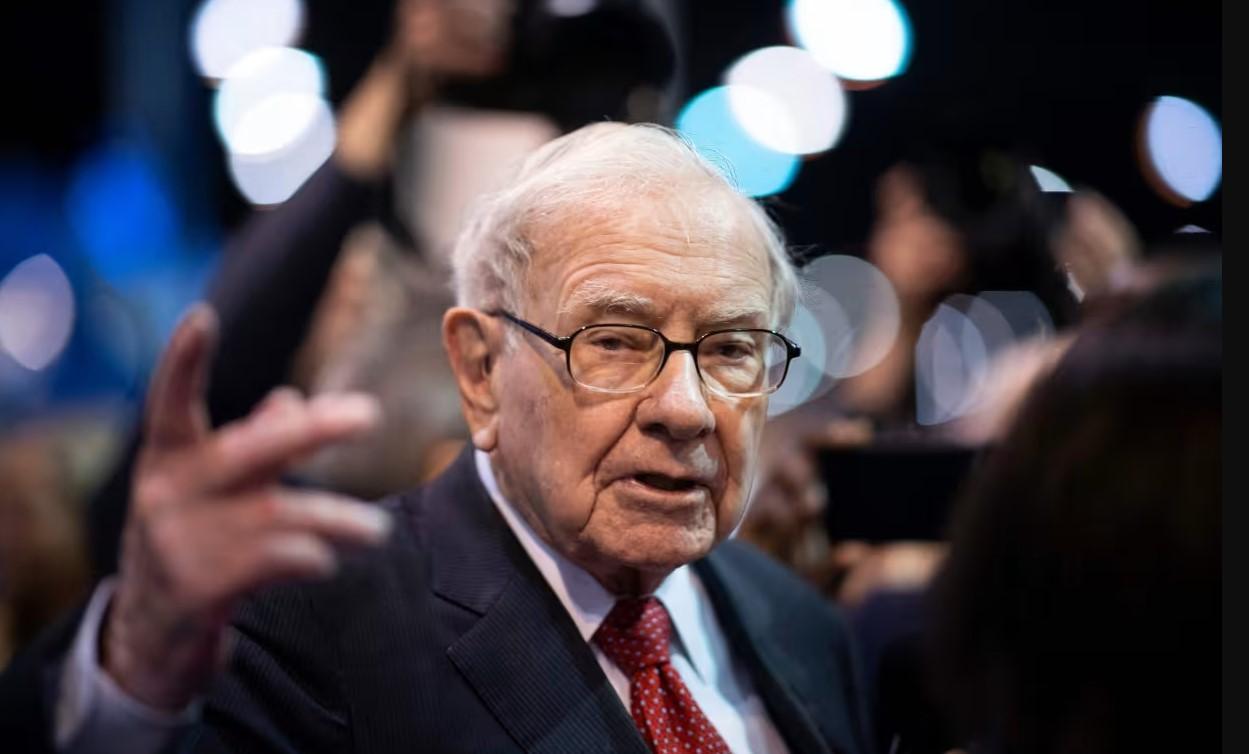 Μπάφετ: Ο… λαϊκός ήρωας του επιχειρηματικού κόσμου αποσύρεται 2 Γουόρεν Μπάφετ