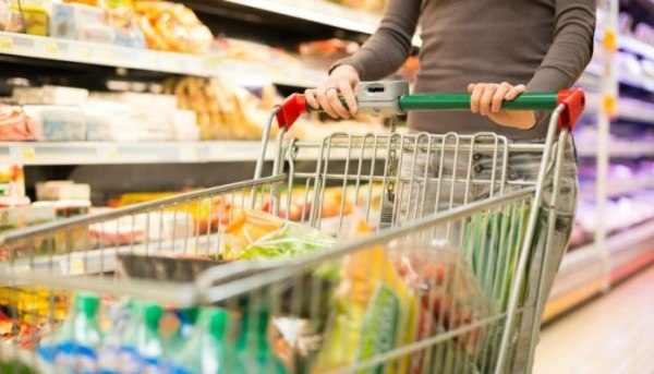 Πού σκοντάφτει η διπλή αναγραφή τιμής από το χωράφι στο ράφι - Στα όργανα της ΕΕ προσφεύγουν οι λιανέμποροι