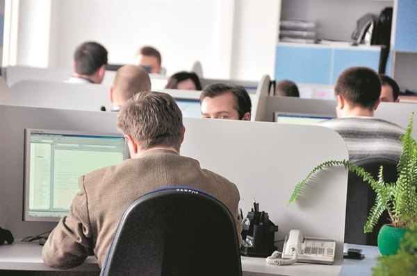 Η αγορά εργασίας πατάει φρένο: Με τον «αραμπά» η αύξηση της απασχόλησης τo 2026 4 Η αγορά εργασίας πατάει φρένο: Με τον «αραμπά» η αύξηση της απασχόλησης τo 2026