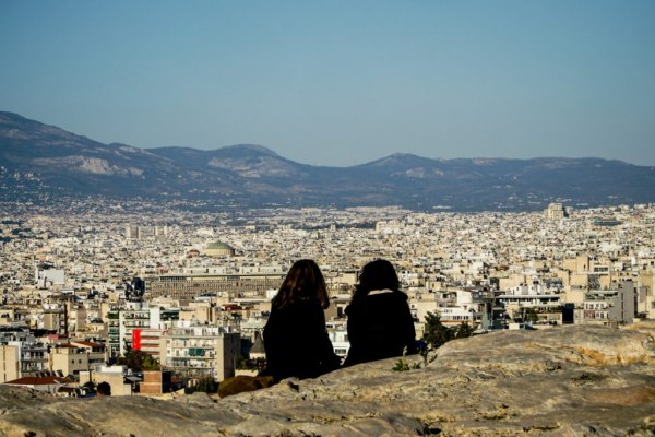ΙΝΕ-ΓΣΕΕ: Η κατοικία από κοινωνικό δικαίωμα μετατρέπεται σε μέσο κοινωνικού αποκλεισμού 2 ΙΝΕ-ΓΣΕΕ: Η κατοικία από κοινωνικό δικαίωμα μετατρέπεται σε μέσο κοινωνικού αποκλεισμού