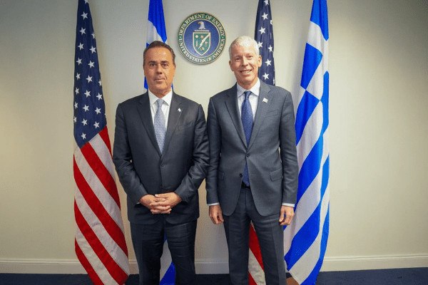 Δύο συμφωνίες και ένα ραντεβού ξεκλειδώνουν τον ενεργειακό κόμβο στην Ελλάδα 3 Δύο συμφωνίες και ένα ραντεβού ξεκλειδώνουν τον ενεργειακό κόμβο στην Ελλάδα