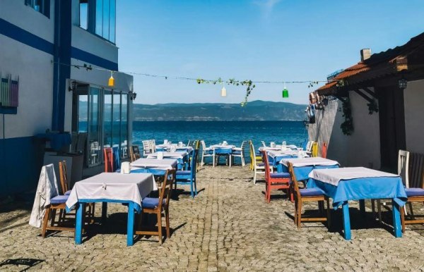 Παραγωγικό υπόδειγμα και τουρισμός: Διάλογος με αφορμή το Café Economy 3 Παραγωγικό υπόδειγμα και τουρισμός: Διάλογος με αφορμή το Café Economy