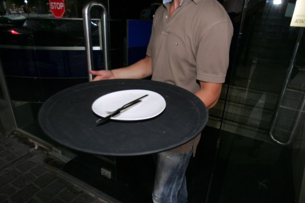 Το τέλος του μικρομάγαζου; Σβήνουν τα περίπτερα - Σε κίνδυνο φούρνοι, καφέ, ταβέρνες της γειτονιάς 5 Το τέλος του μικρομάγαζου; Σβήνουν τα περίπτερα - Σε κίνδυνο φούρνοι, καφέ, ταβέρνες της γειτονιάς