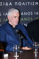 Αντώνης Νικοπολίδης