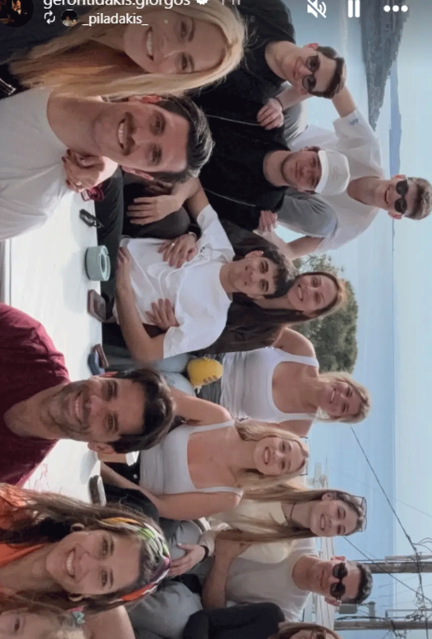 Ντορέττα Παπαδημητρίου: Μαζί με Γιώργο Γεροντιδάκη στη Μύκονο για Πάσχα γεμάτο εκπλήξεις. 1 Οικογενειακή φωτογραφία