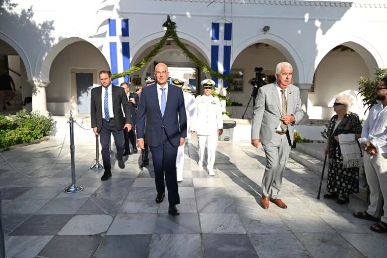 Ένοπλες Δυνάμεις: Διασφαλίζουν ανεξαρτησία και εδαφική ακεραιότητα εν μέσω προκλήσεων.