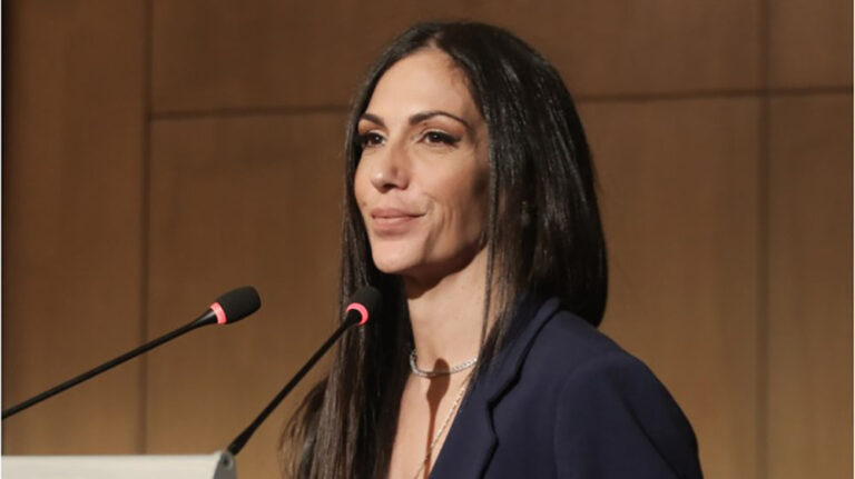 Ανθή Βούλγαρη: Πληροφορίες ότι κατήγγειλε τον σύζυγό της στο Α.Τ Αγίας Παρασκευής