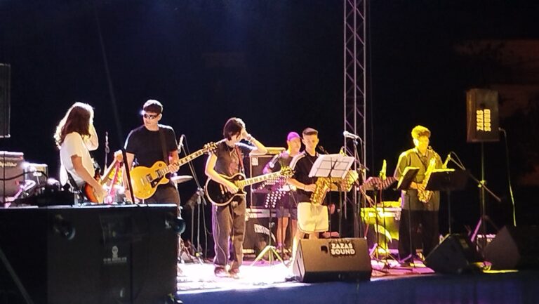 Κοζάνη: Μουσική βραδιά στον ΟΣΕ με τους «Rock Saxion» και την «Ομάδα Παραστάσεων»