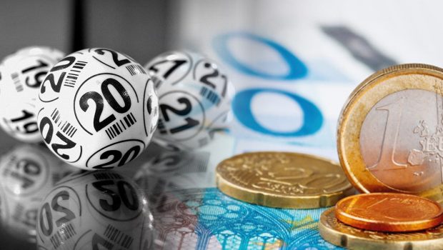 Φορολοταρία Χριστουγέννων: Έγινε η κλήρωση – Δείτε αν κερδίσατε 100.000 ευρώ