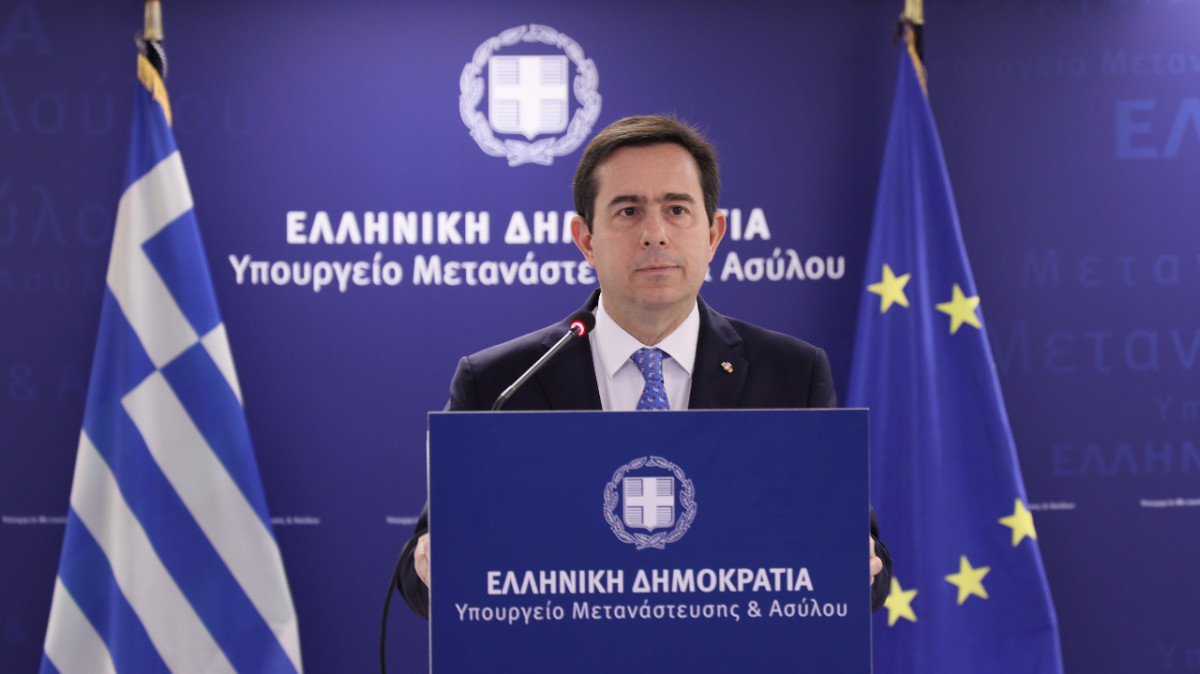 Μηταράκης: «Έχουμε καθήκον και δικαίωμα να αποτρέψουμε τις παράνομες αφίξεις»