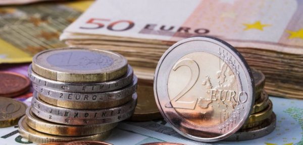 Εφορία: Ανατροπές για τους ελεύθερους επαγγελματίες