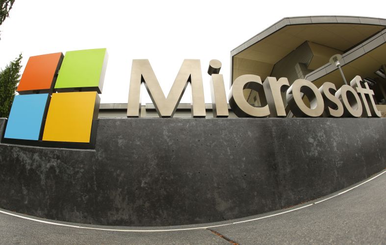 ΗΠΑ: Η Microsoft σχεδιάζει να απολύσει σχεδόν 10.000 υπαλλήλους
