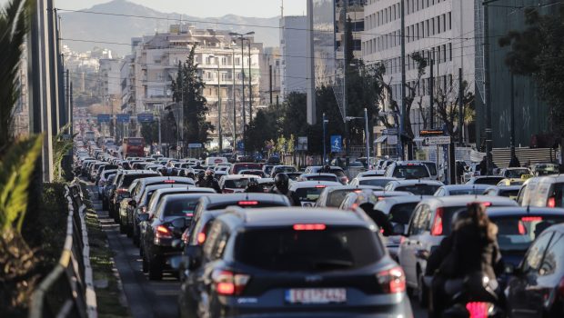 Έρχονται νωρίτερα τα τέλη κυκλοφορίας με τον μήνα