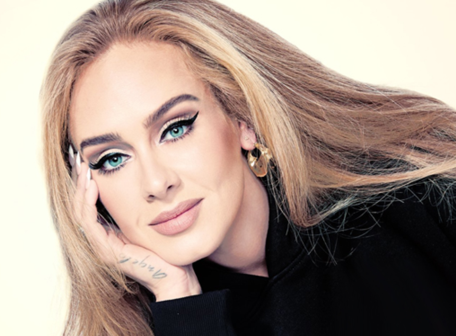 Adele: Ντύνεται νυφούλα το καλοκαίρι – Έντονες φήμες για αρραβώνα με τον Rich Paul