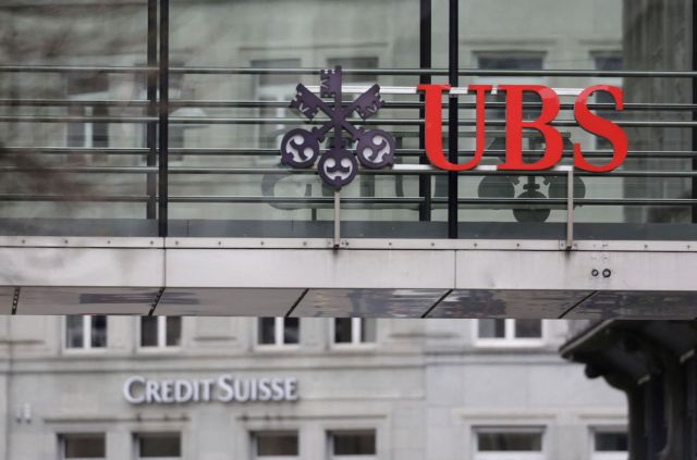 Ετοιμη να σκάσει η «βόμβα» των νομικών προσφυγών – Ποιοι θέλουν να χαλάσει το deal Credit Suisse – UBS