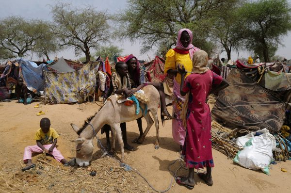 Πόλεμος στο Σουδάν: Απελπισία στη χώρα - Ένας μήνας συγκρούσεων χωρίς καμία διέξοδο ενόψει