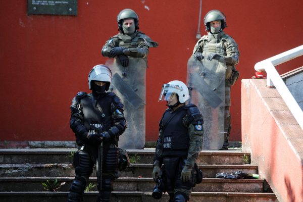 Κόσοβο: Έκρυθμη η κατάσταση - Ισχυρές ΝΑΤΟϊκές δυνάμεις και σερβικά τανκς