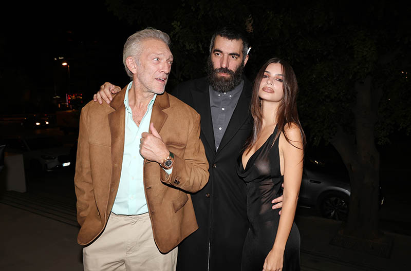 Emily Ratajkowski: Total black εμφάνιση στην ελληνική πρεμιέρα του «Sacrifice» 2 Ο Romain Gavras και η Emily Ratajkowski στη Στέγη του Ιδρύματος Ωνάση