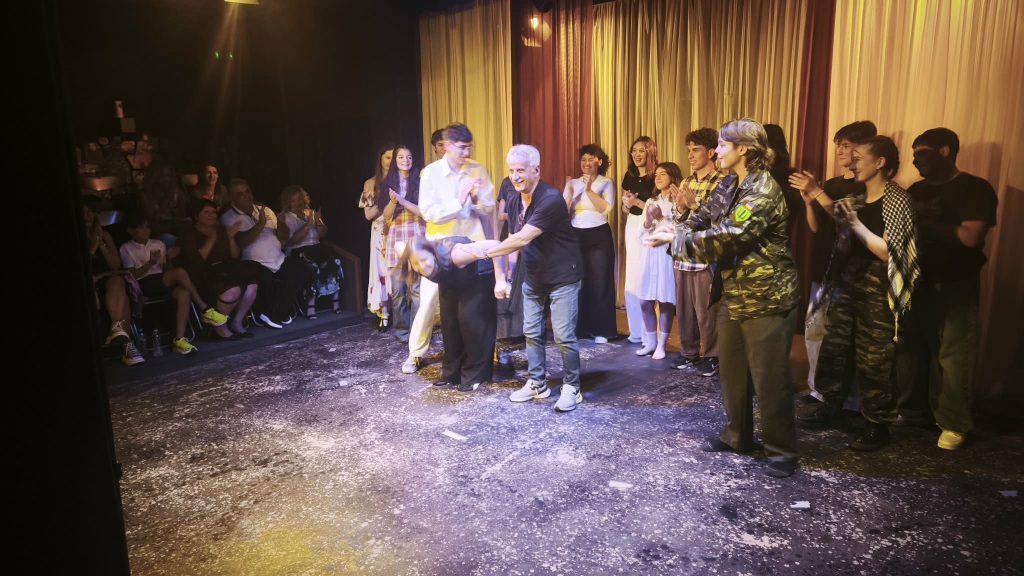 Κοζάνη: Πρεμιέρα για την παράσταση «ΟΤ(ΑΝ) ΜΕΓΑΛΩΣΩ» από την εφηβική σκηνή του ΟνειρόDrama