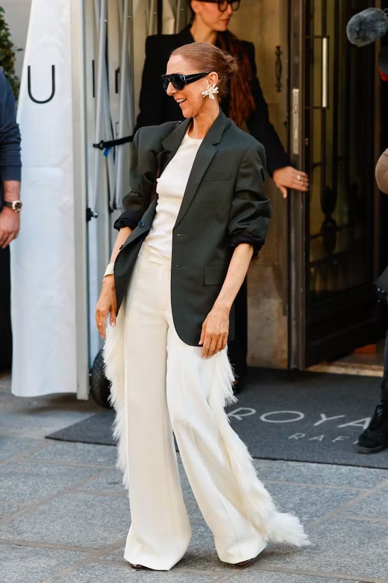 Η Céline Dion με δημιουργία της Phoebe Philo