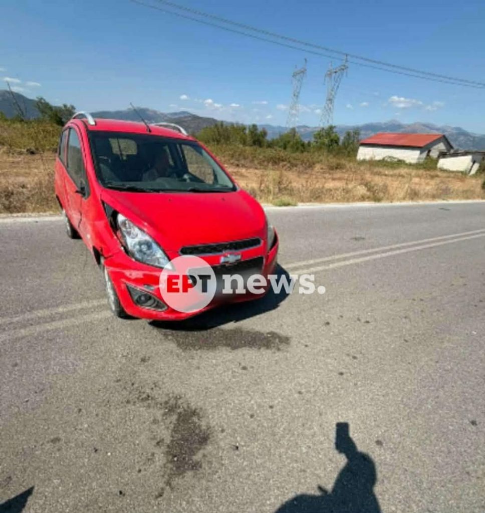 Επιχείρηση απεγκλωβισμού μετά το τροχαίο στην Καστοριά