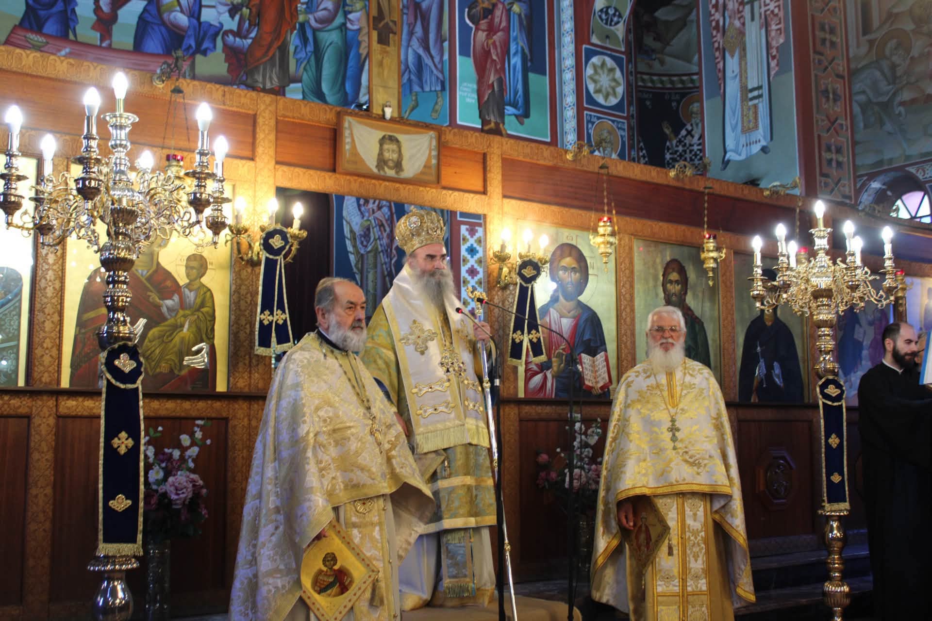 Σέρβια: Ματαιώθηκε λόγω βροχής η παρέλαση για την 28η Οκτωβρίου – Έγινε η κατάθεση στεφάνων