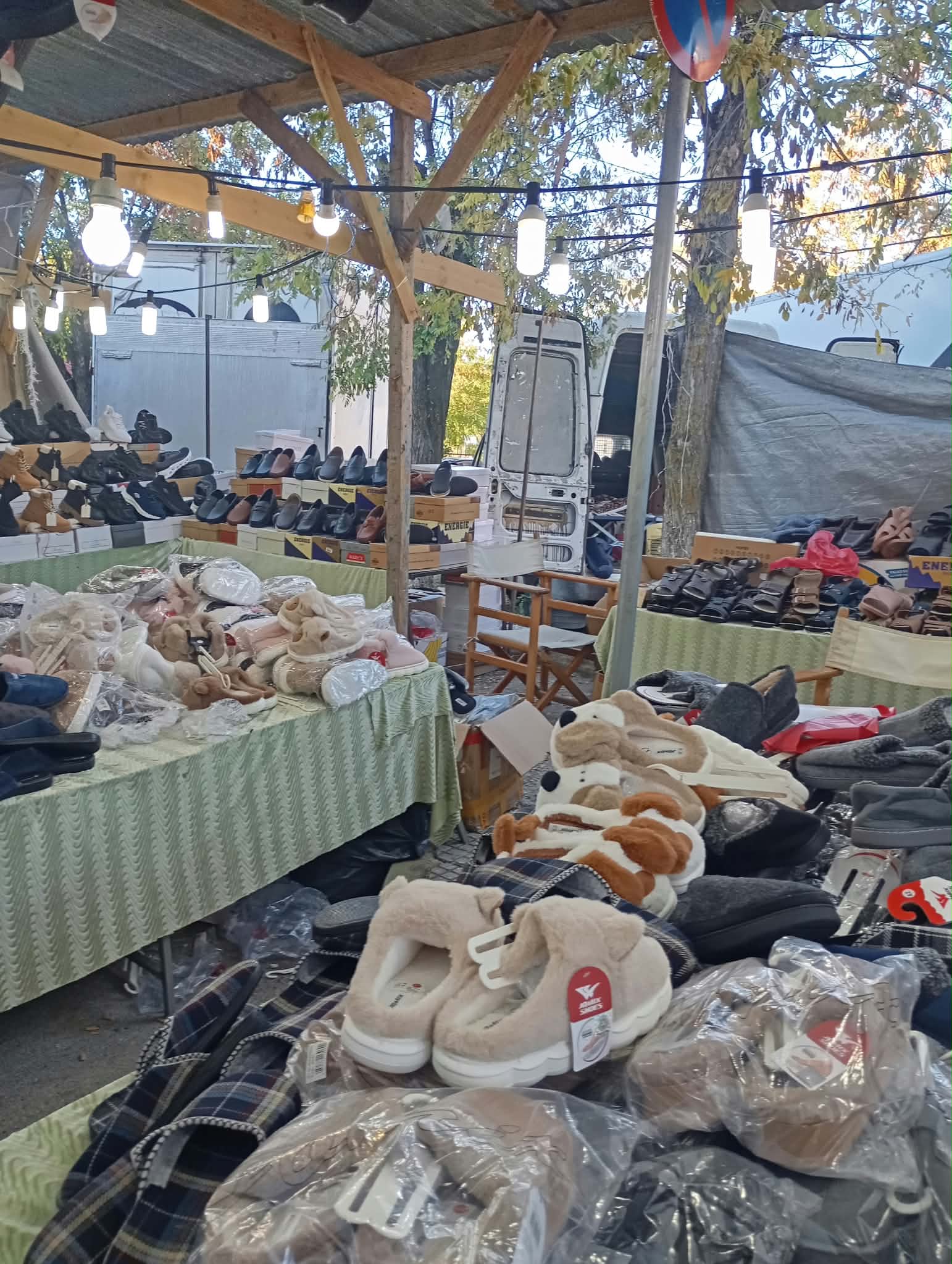 Πάγκοι στην εμποροπανήγυρη της Κοζάνης