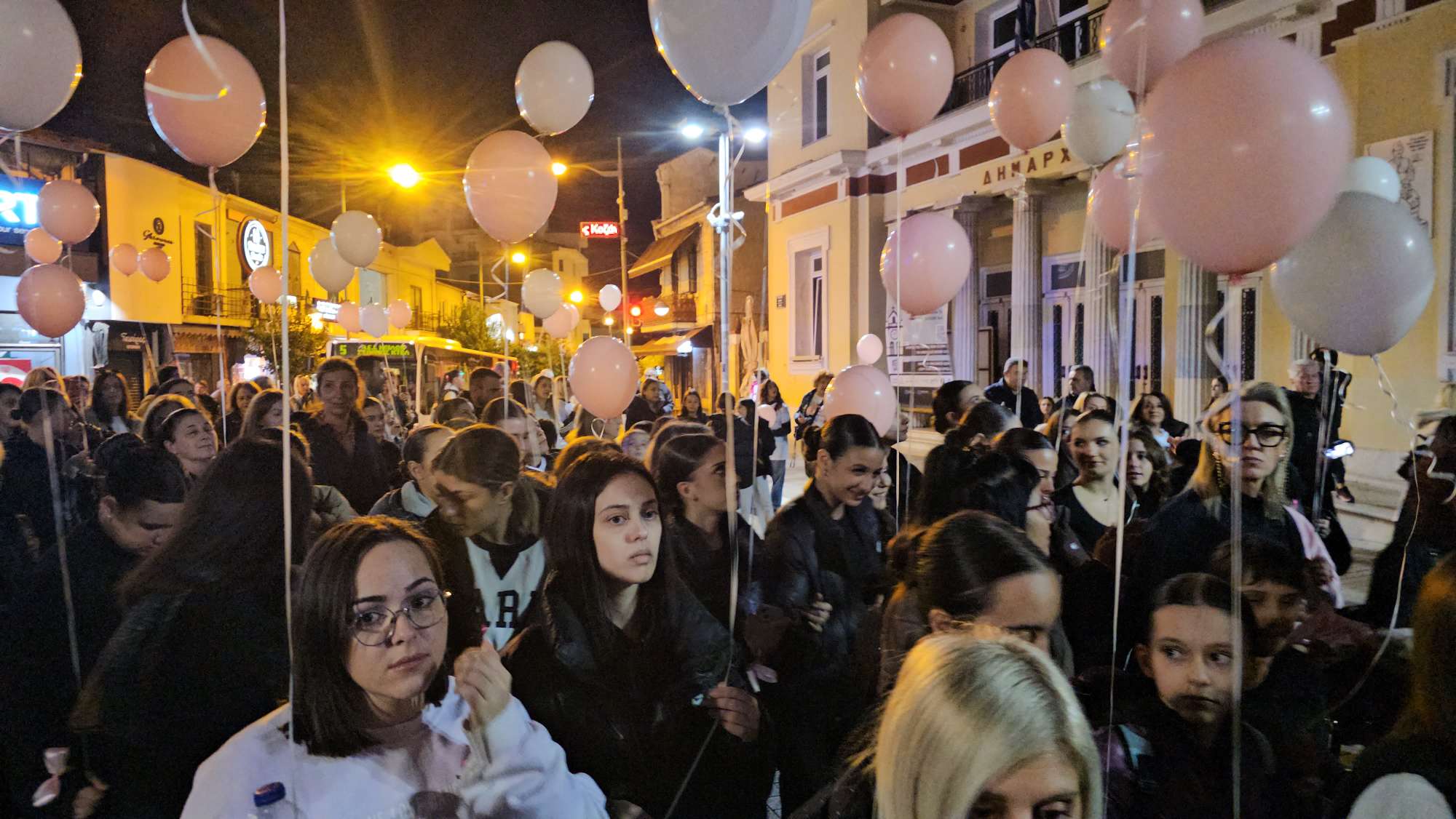 Κοζάνη: Πραγματοποιήθηκε ο 11ος Περίπατος για τον Καρκίνο του Μαστού 15 Στιγμιότυπο από τη συμμετοχή