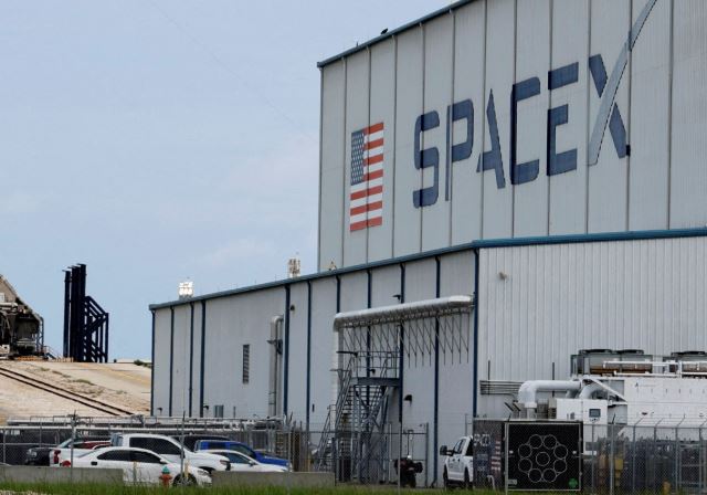 H SpaceX αγοράζει την xAI σε συμφωνία-μαμούθ 1,25 τρισ. 1 Μασκ