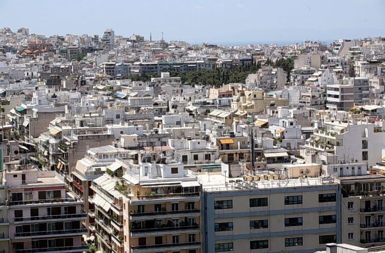 Στον «πάγο» (;) ο ΦΠΑ στα νεόδμητα και το 2027 – Το σχέδιο
