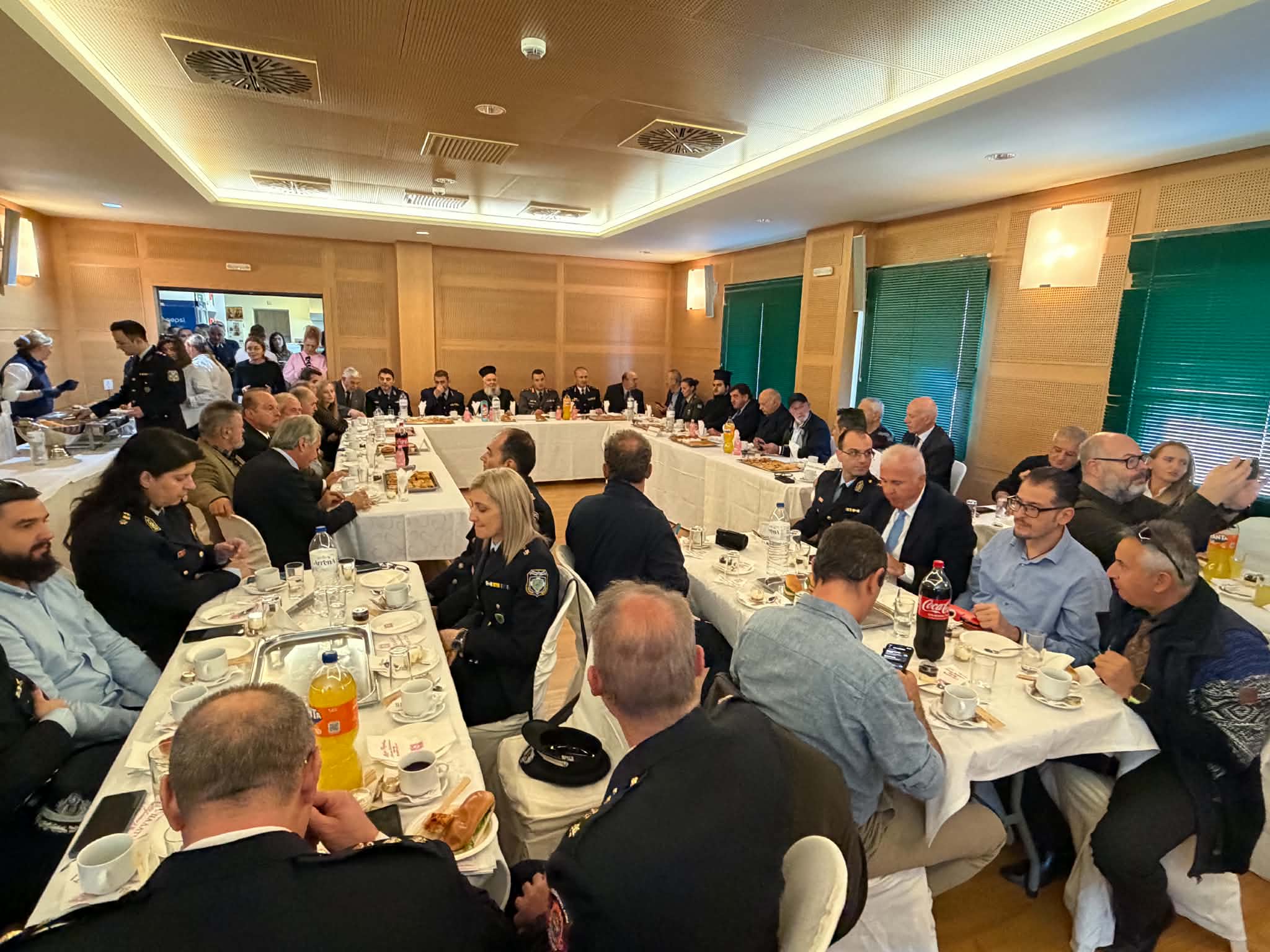 Εκπρόσωποι στην εκδήλωση της Ελληνικής Αστυνομίας