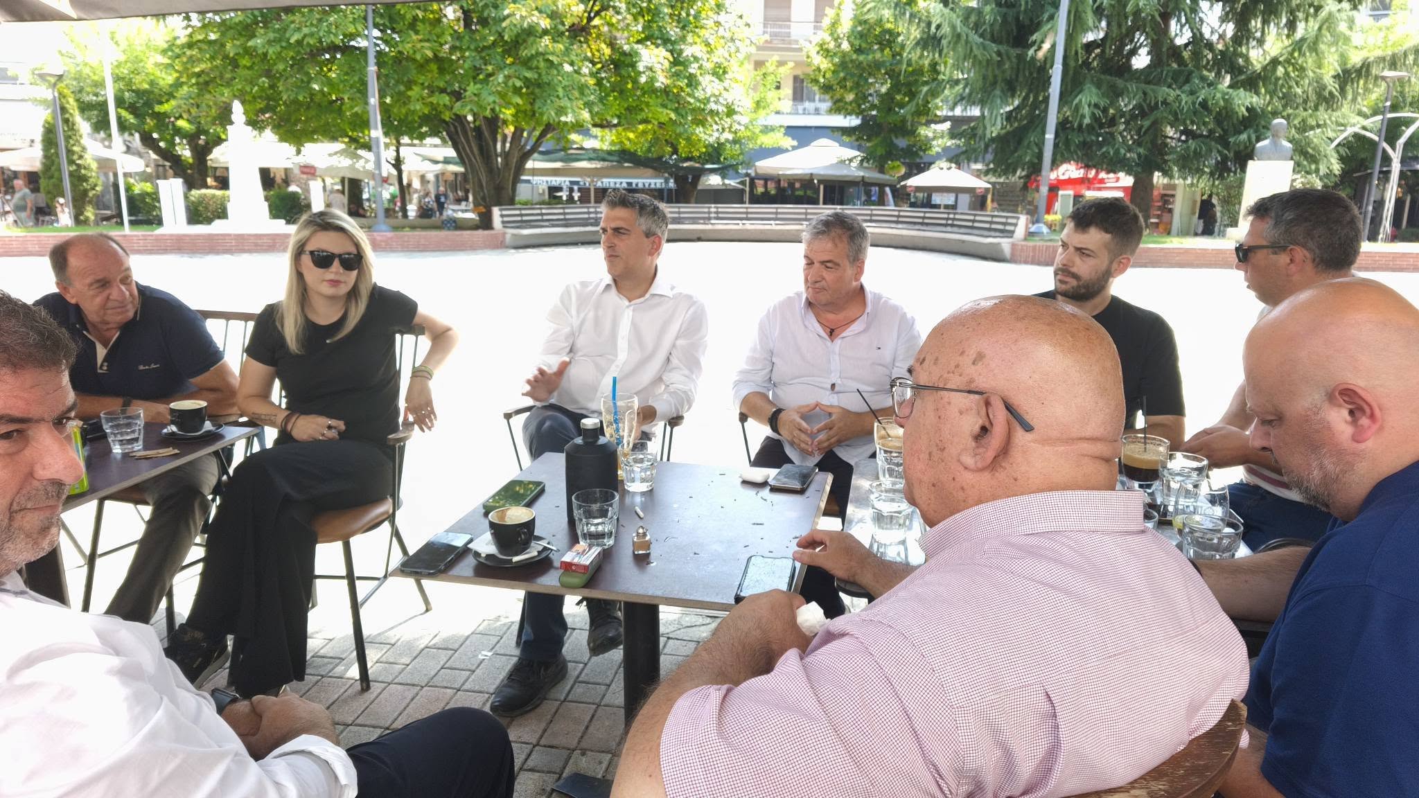 Στιγμιότυπο από την επίσκεψη του Χρίστου Δήμα στα Γρεβενά