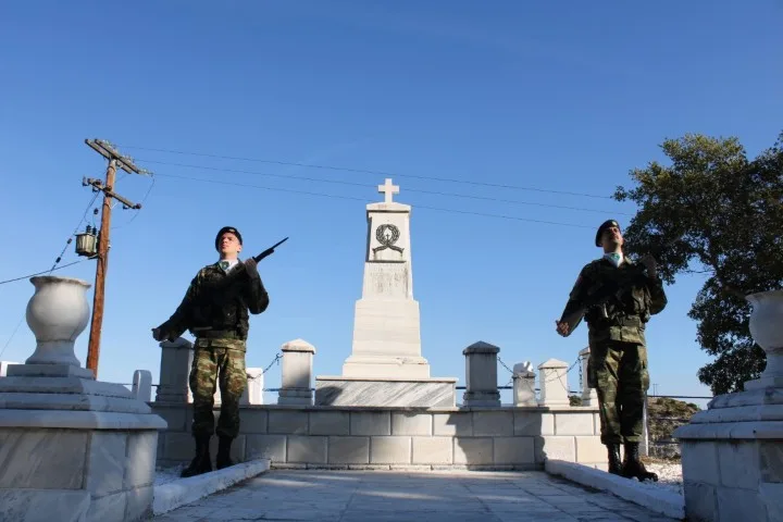 Σέρβια: Με παρέλαση και πλήθος κόσμου τιμήθηκε η 114η επέτειος Απελευθέρωσης 2 Σέρβια: Με παρέλαση και πλήθος κόσμου τιμήθηκε η 114η επέτειος Απελευθέρωσης