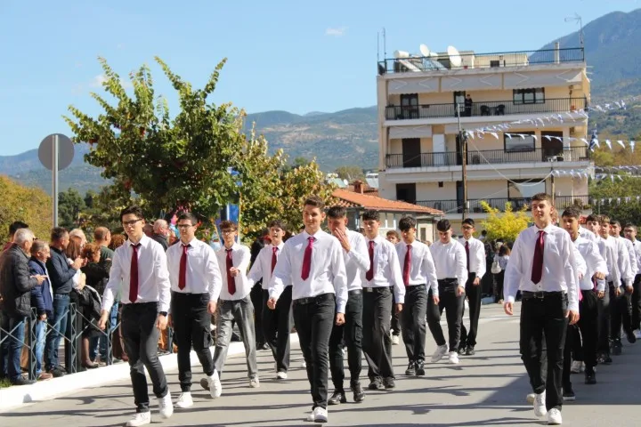 Σέρβια: Με παρέλαση και πλήθος κόσμου τιμήθηκε η 114η επέτειος Απελευθέρωσης 23 Σέρβια: Με παρέλαση και πλήθος κόσμου τιμήθηκε η 114η επέτειος Απελευθέρωσης