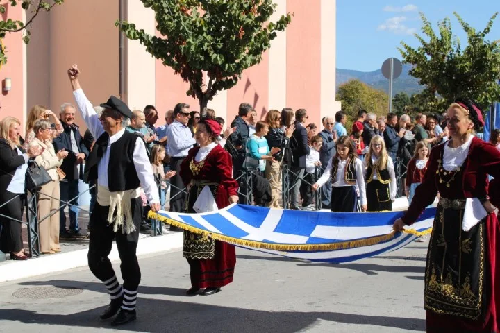 Σέρβια: Με παρέλαση και πλήθος κόσμου τιμήθηκε η 114η επέτειος Απελευθέρωσης 44 Σέρβια: Με παρέλαση και πλήθος κόσμου τιμήθηκε η 114η επέτειος Απελευθέρωσης