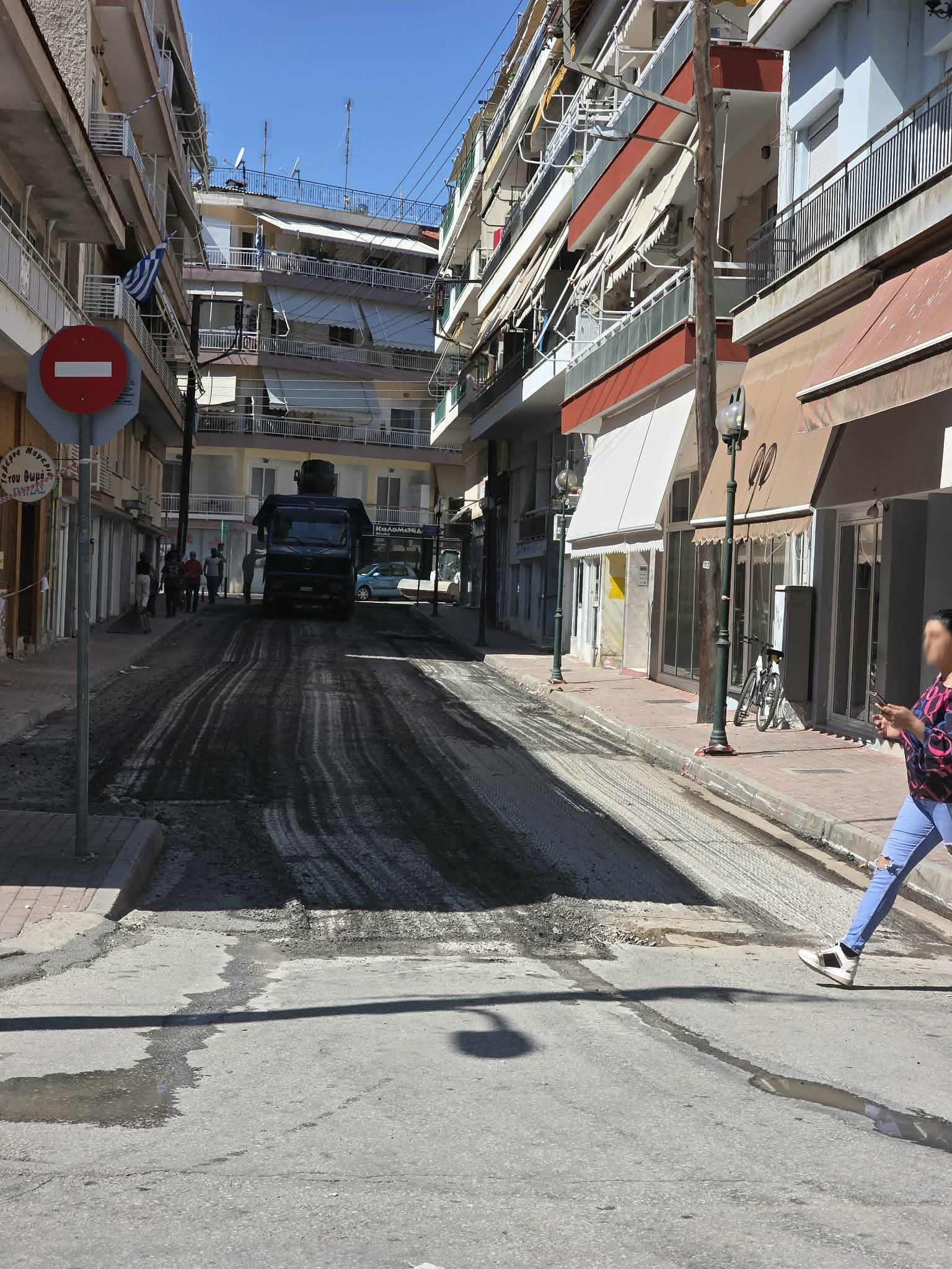 Παρεμβάσεις στο οδόστρωμα της οδού Κοροξένης