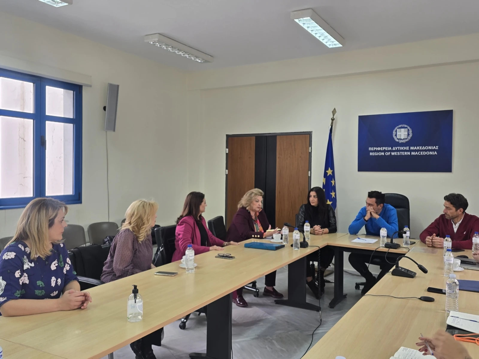 Κοζάνη: Μνημόνιο Περιφέρειας και Διευθύνσεων Δευτεροβάθμιας για δράσεις στα σχολεία 3 Υπογραφή Μνημονίου Συνεργασίας στη ΖΕΠ Κοζάνης