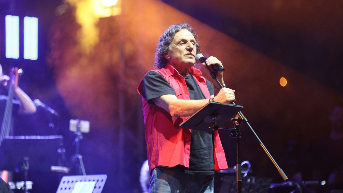 Βασίλης Παπακωνσταντίνου: Σάλος με βίντεο που κυκλοφορεί για τη φωνή του