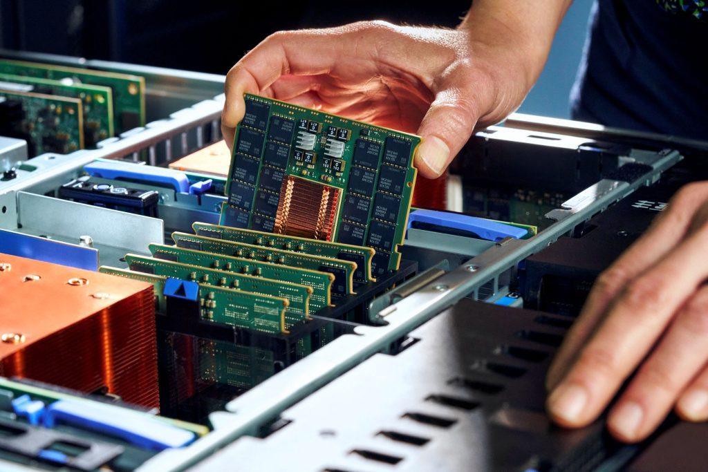 Έρχονται νέοι δασμοί από τον Τραμπ σε ηλεκτρονικές συσκευές με βάση τον αριθμό των τσιπ; 1 Τραμπ