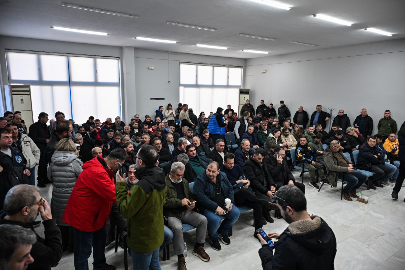 Αγρότες: Σε εξέλιξη η κρίσιμη συνεδρίαση της Πανελλαδικής Επιτροπής Μπλόκων - Οι προτάσεις κλιμάκωσης 1 Αγρότες: Σε εξέλιξη η κρίσιμη συνεδρίαση της Πανελλαδικής Επιτροπής Μπλόκων - Οι προτάσεις κλιμάκωσης